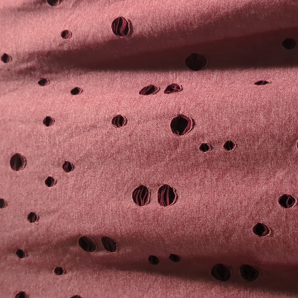 Local Lab Women's T- Shirt XL 3D Rose Embroidered Factory Distressed Holes NWOT - Picture 7 of 12